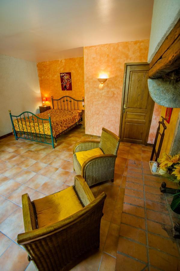 Chez Annie Et Jean Michel Bagatelle Chambres D Hotes Châteauneuf Eksteriør billede